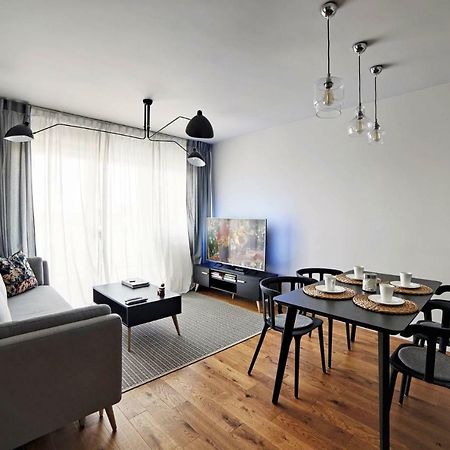 One Apartment Śrem 外观 照片